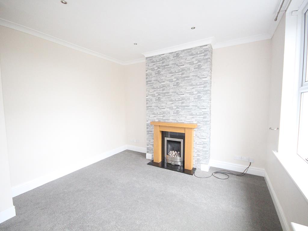 3 bedroom end terrace house Let Agreed in Barnoldswick - IMG_2339.jpg